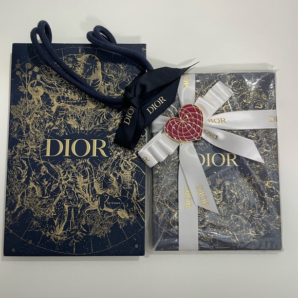 Dior Gift Notebook with Gift Packaging Set - Picture 3 of 7